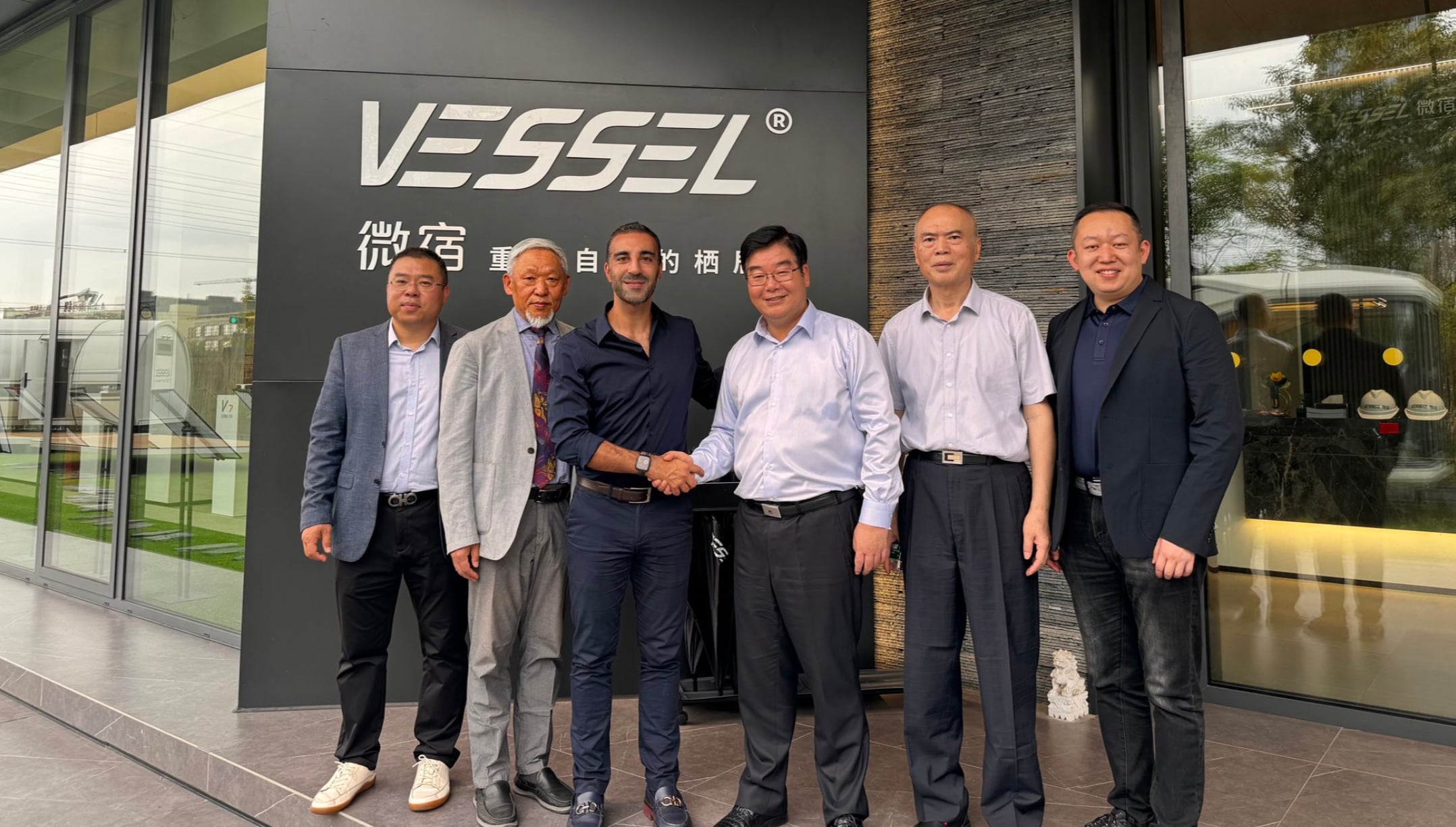 Simón Levy asegura que sí es parte del proyecto Vessel