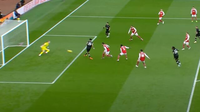 Philip Billing tardó solo 9 segundos para marcarle gol al Arsenal.