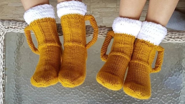 ¡Ya hay calcetines con forma de cerveza!