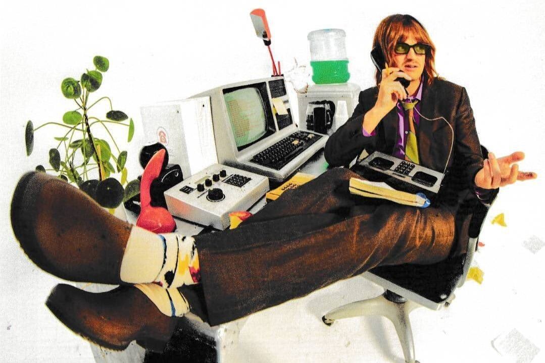 Djo le quita el trono a Taylor Swift y Ariana Grande en Spotify con “End of Beginning”