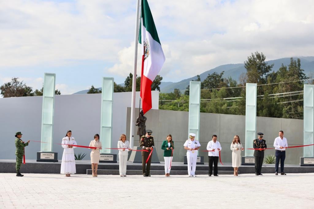 Evelyn Salgado conmemora aniversario de los Niños Héroes