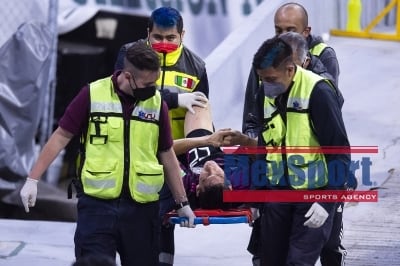 Chucky Lozano sale lesionado con la Selección de futbol de México