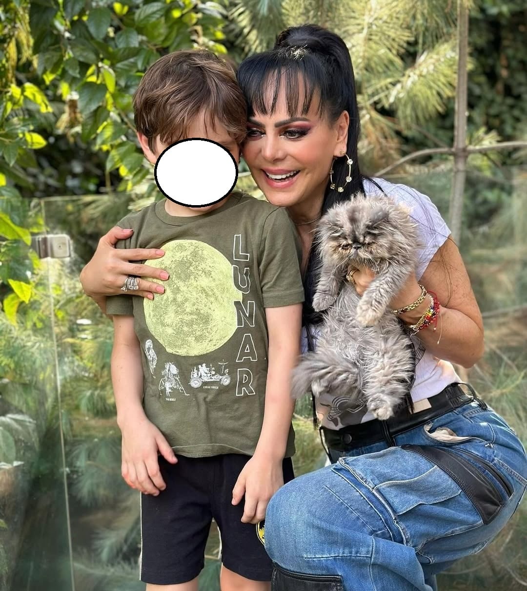 Maribel Guardia con su nieto, José Julián.