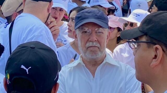 Ministro Juan Luis González Alcántara Carrancá en marcha del Poder Judicial