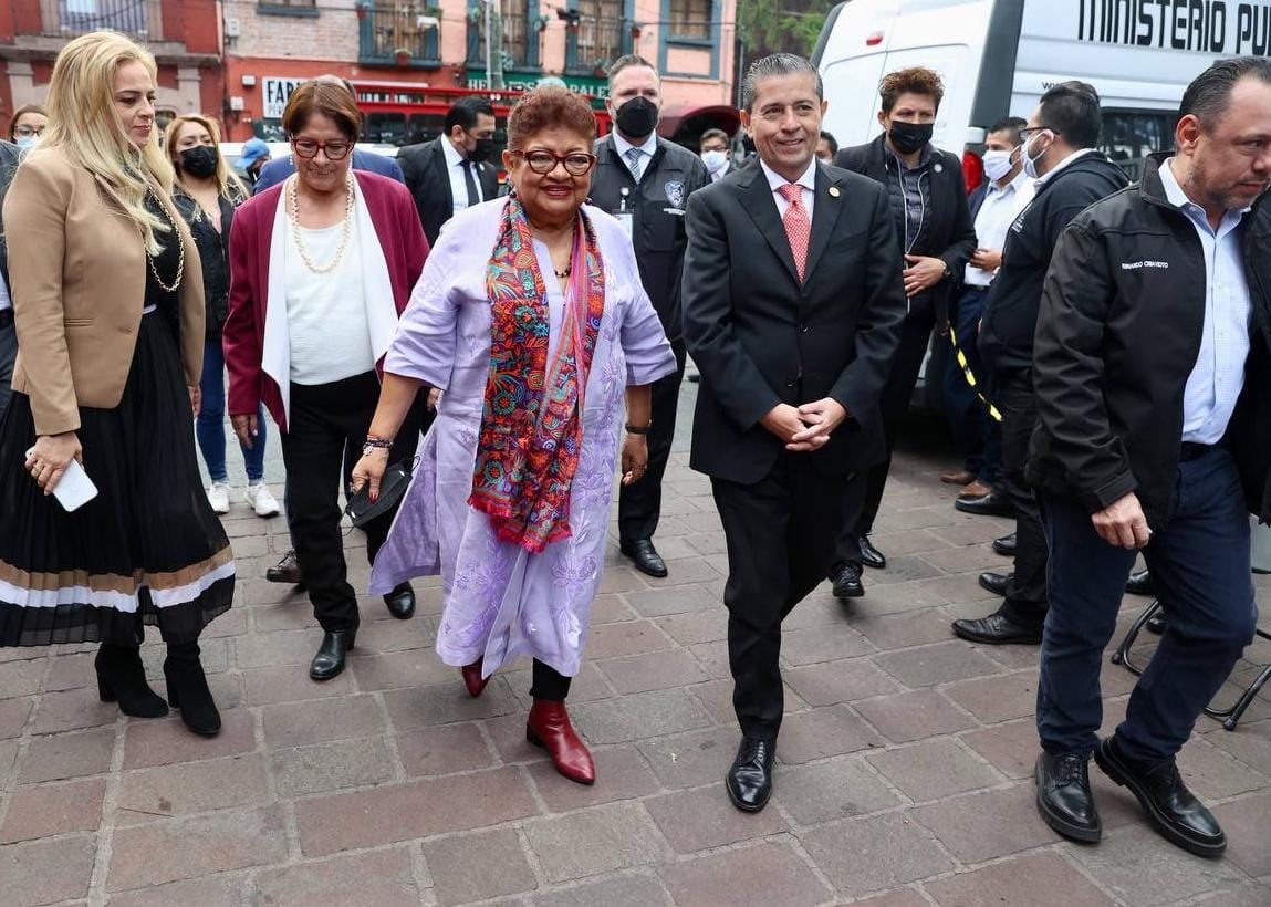 Giovani Gutiérrez y Ernestina Godoy
