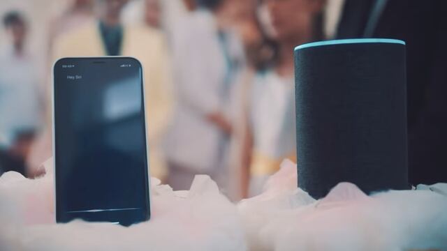 Siri y alexa boda