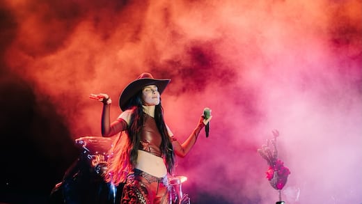 Belinda sorprende con concierto gratuito en Valle de Bravo por el Grito de Independencia