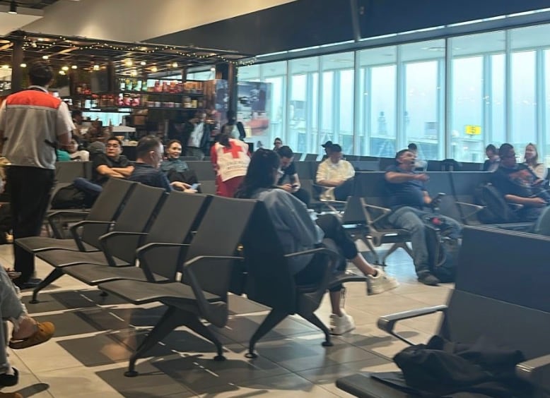 Cruz Roja atiende a pasajeros de Aeroméxico tras aterrizaje de emergencia en Tampico