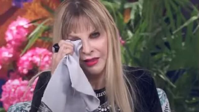 Shanik Berman no puede dejar de llorar al enterarse que Carmen Salinas se encuentra grave