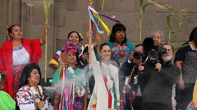 Claudia Sheinbaum toma de protesta Zócalo: 100 compromisos, ceremonia de pueblos originarios, entrega de bastón de mando y más