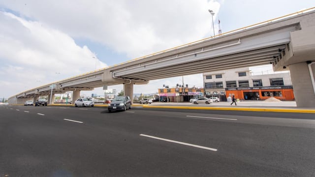 Paso elevado del campanario de Atizapán de Zaragoza