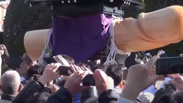 Estatua de pene en Japón