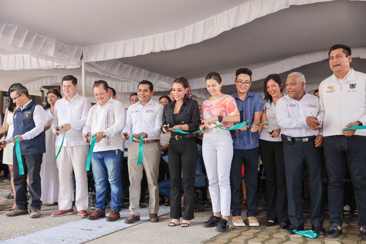 Evelyn Salgado inaugura Feria Nacional de Empleo Acapulco 2025