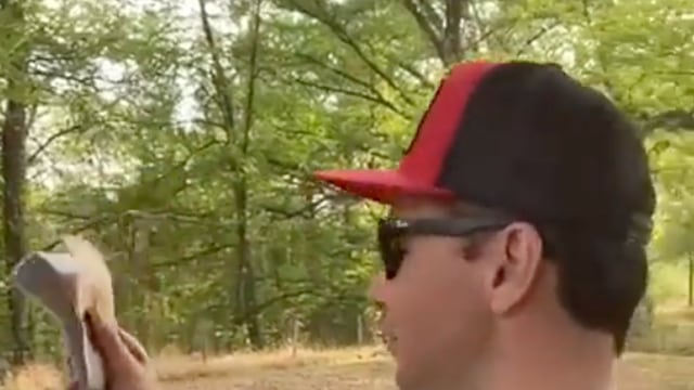 VIDEO: Antonio Flores, diputado del PT, regala dinero