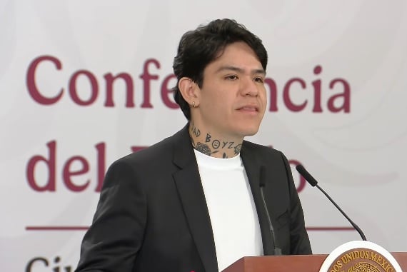 Junior H en la conferencia del pueblo de Claudia Sheinbaum.