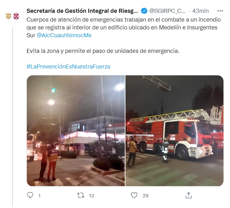 Cuerpos de Bomberos en la CDMX trabajan en incendio del edificio de la colonia Roma