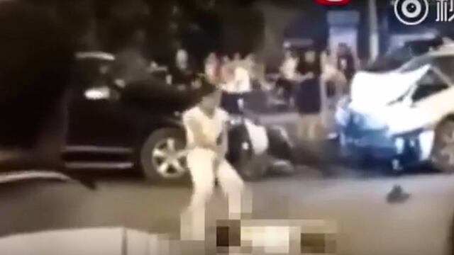 Baila sobre el cadáver de su esposo.