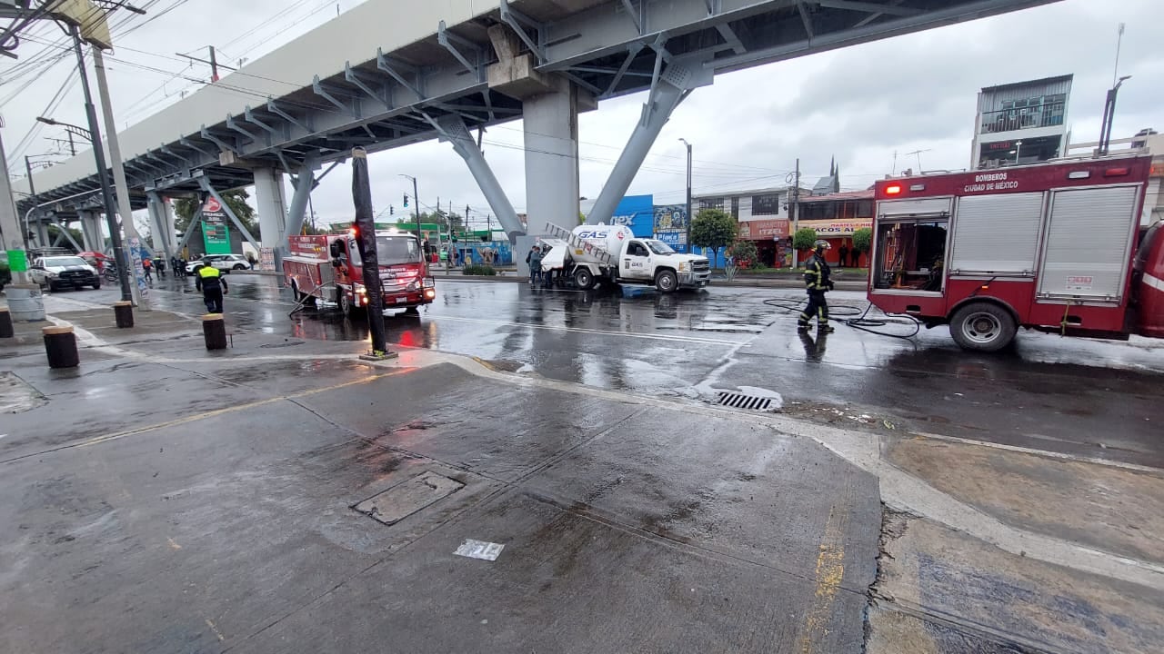 Fuga en pipa de gas en Tláhuac
