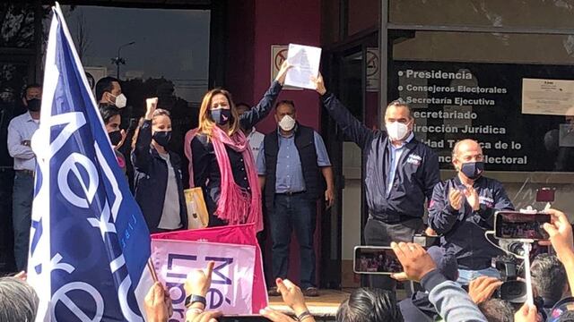 Entrega de impugnación al INE