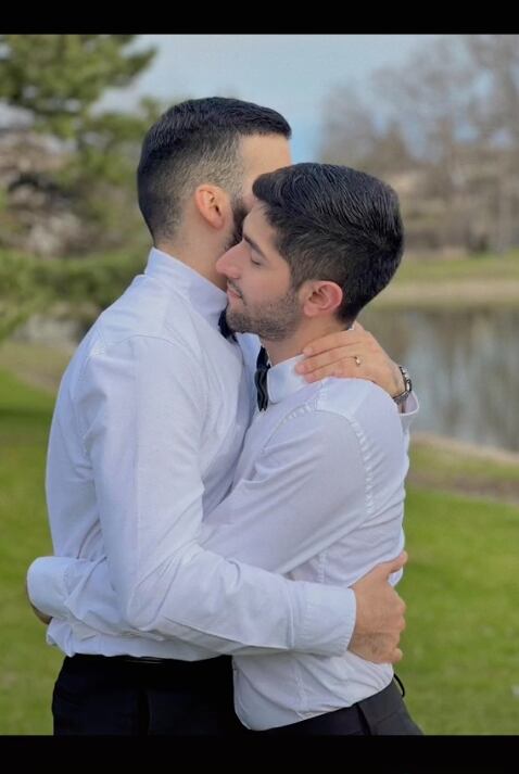 Nicolas Guerra y su novio Luis Acero