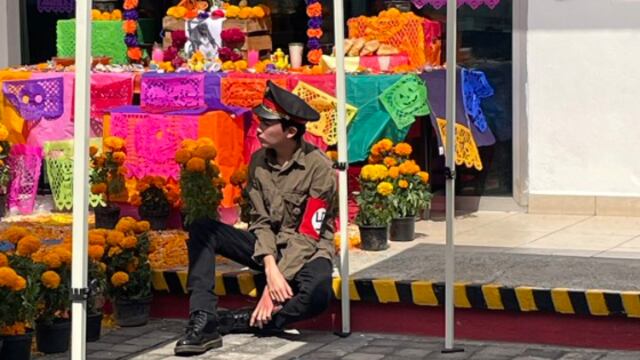 Se disfraza de nazi en la UVM