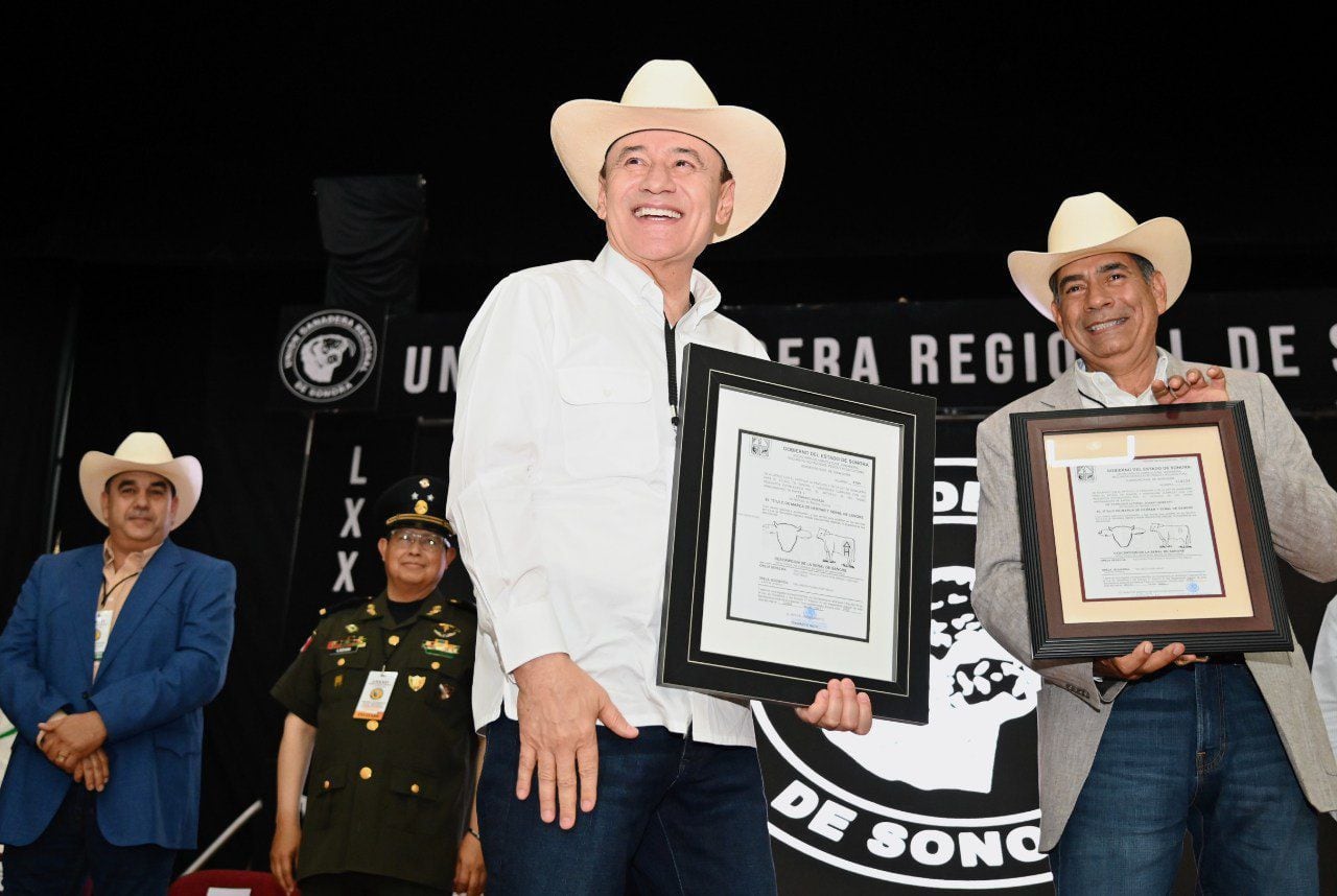 Alfonso Durazo en asamblea de Unión Ganadera Regional de Sonora