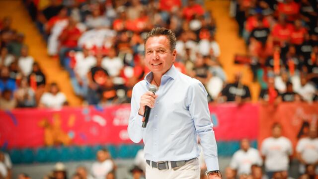 Pablo Lemus presenta propuestas sobre educación en Jalisco