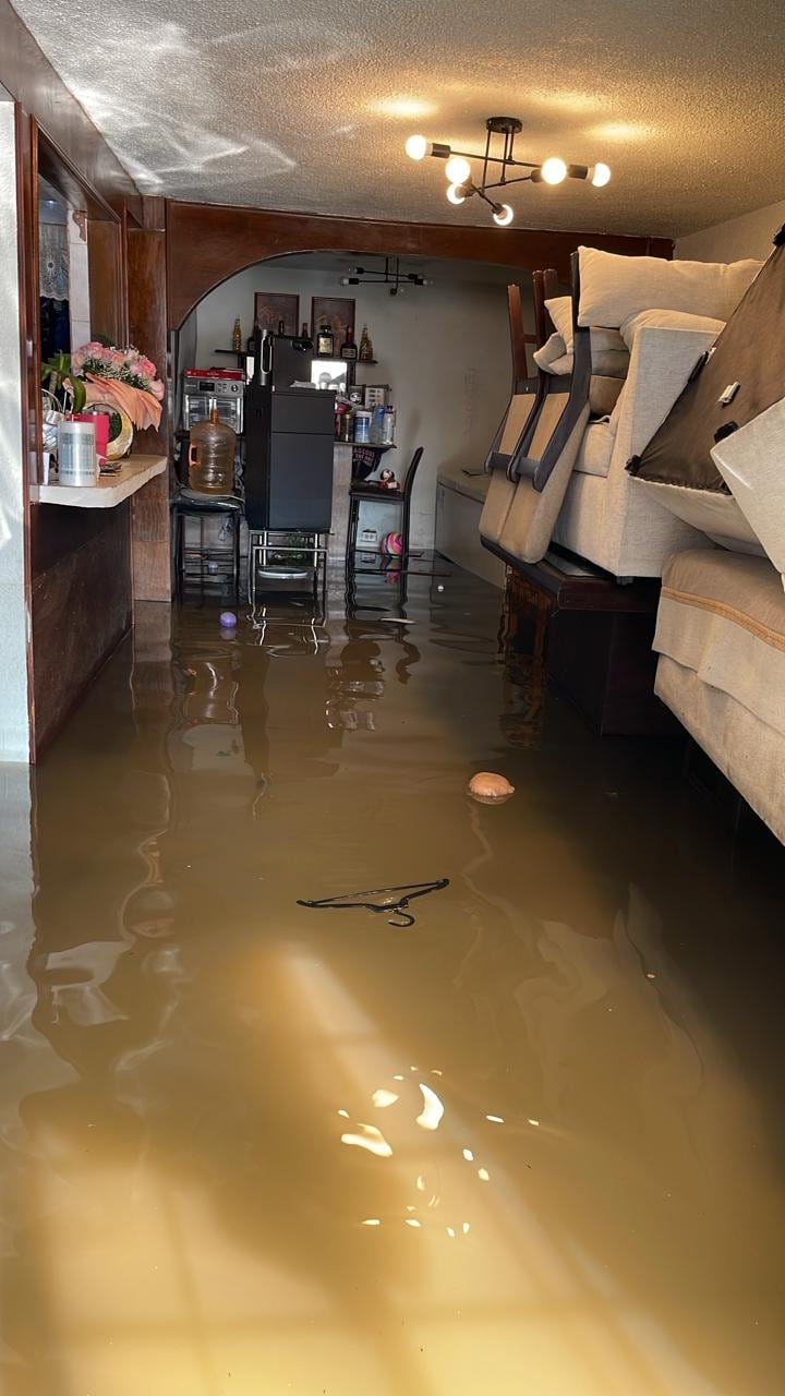 Afectados por las inundaciones en CDMX, Alcaldía Iztapalapa.