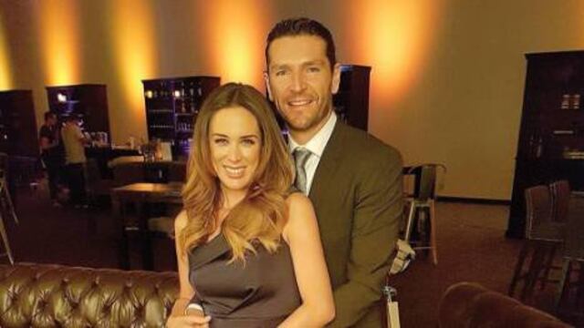 Jacky Bracamontes / Martin Fuentes