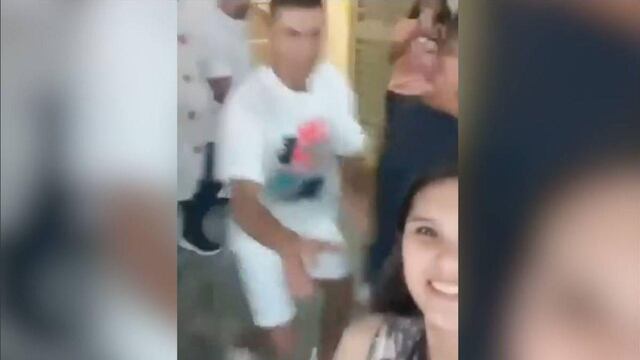 CR7 sorprendió a una aficionada en Singapur