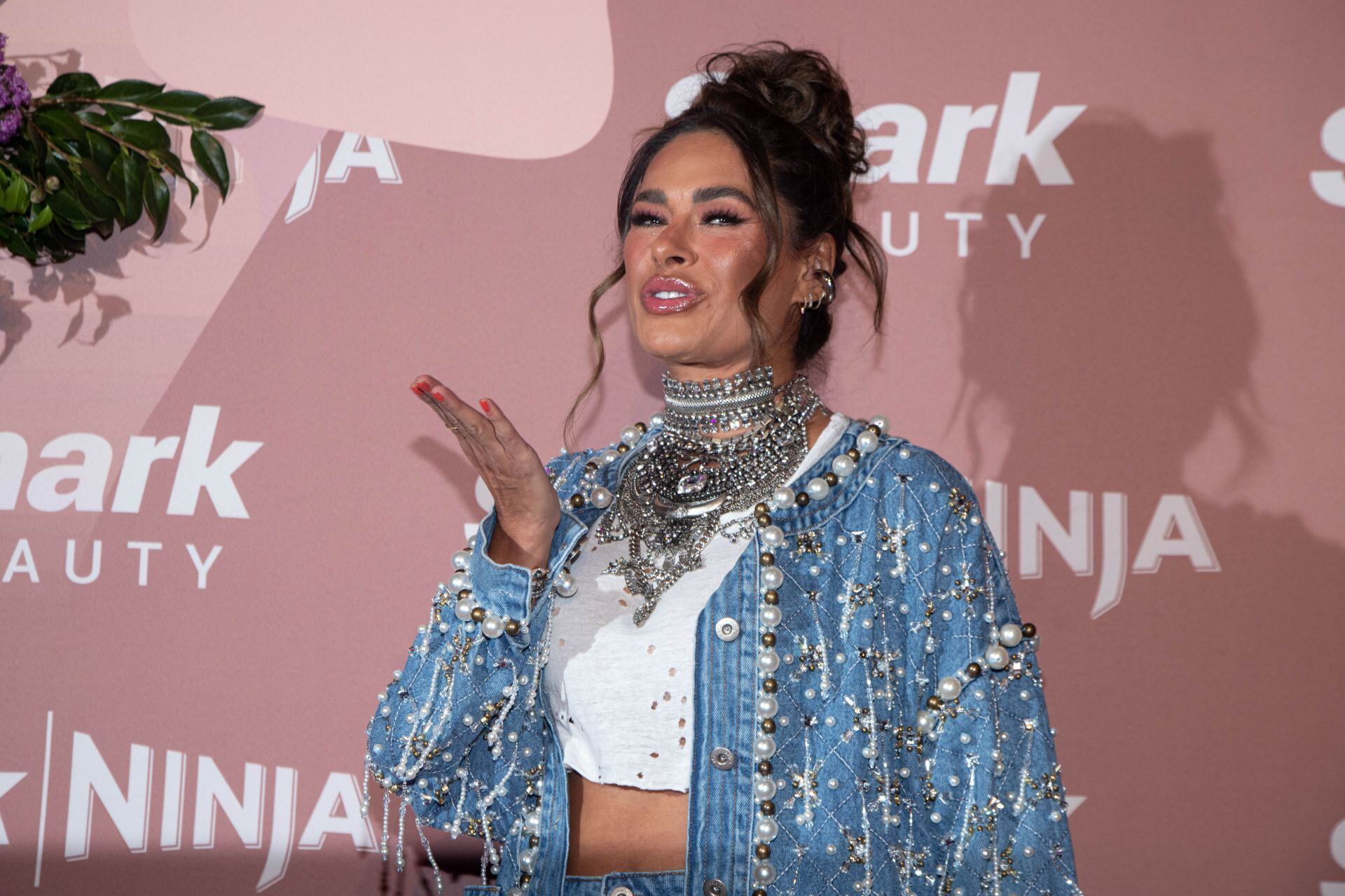 Galilea Montijo, conductora.