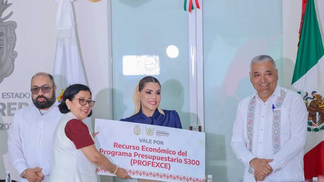 La gobernadora de Guerrero dio por iniciada la "Revolución Educativa"