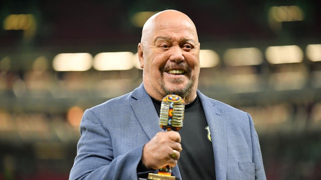 Enrique "Perro" Bermúdez en el Estadio Akron.