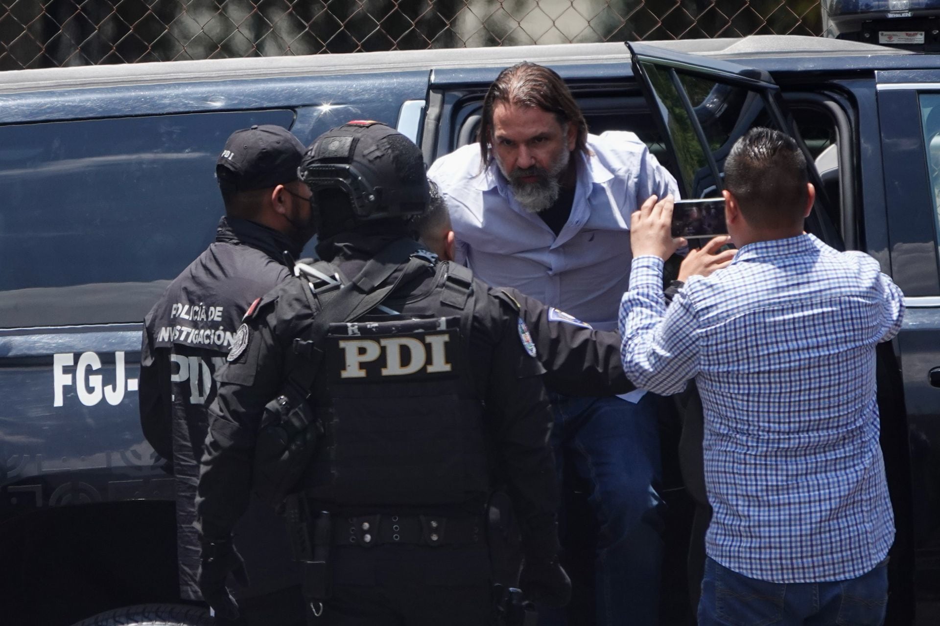Ingreso de Christian Von Roehrich al Reclusorio Varonil Norte tras su traslado desde el búnker de la FGJCDMX