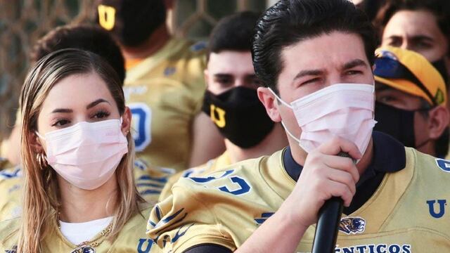 Samuel García y Mariana Rodríguez apadrinan escuela