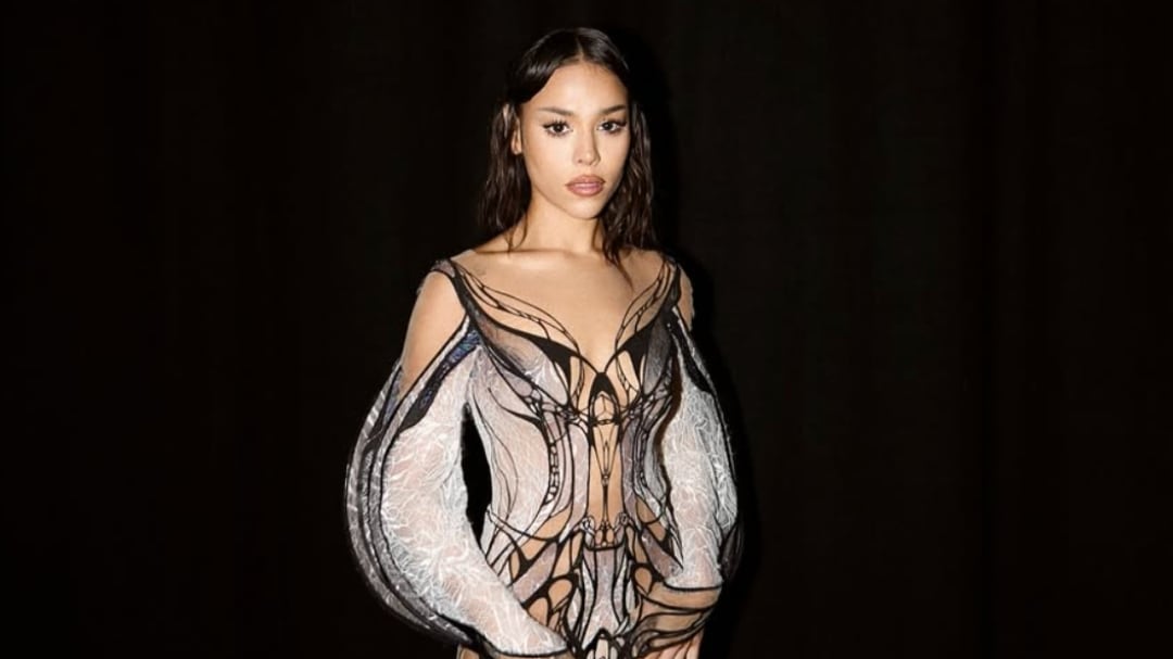 Danna Paola se vistió de Iris Van Herpen para la Semana de la Alta Costura de París