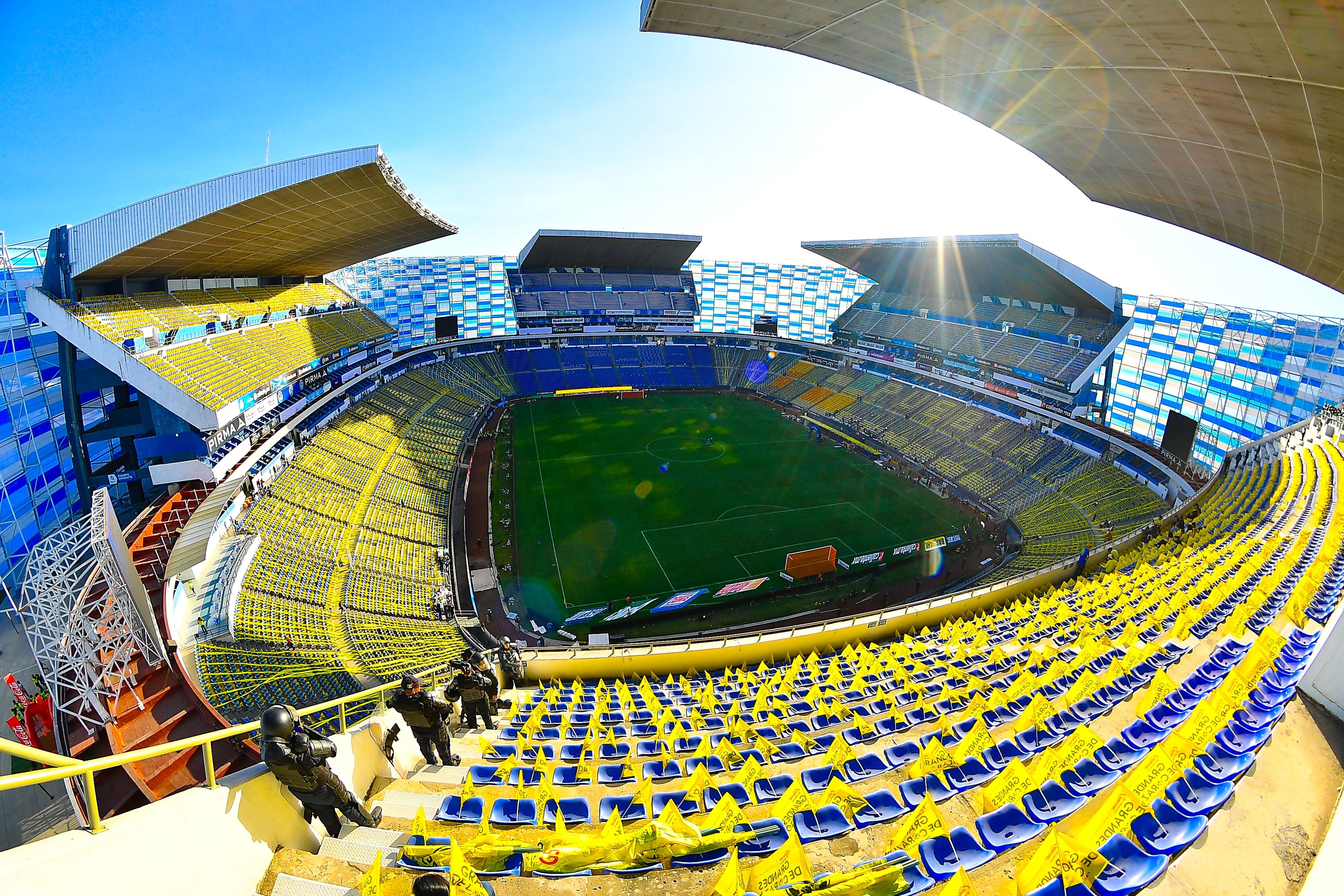 El Chelis explota por la decoración del Estadio Cuauhtémoc para recibir al América