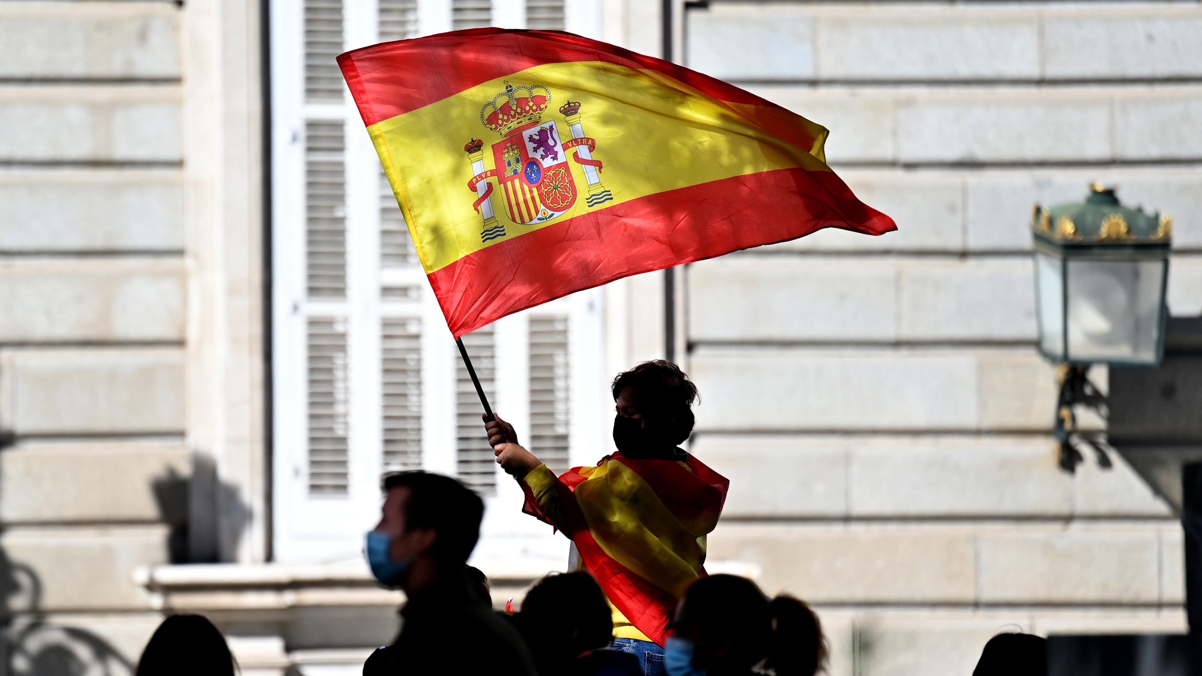 Moda española llama peyorativamente “Méjico” con j; llamémosle, entonces, Espanya, en catalán