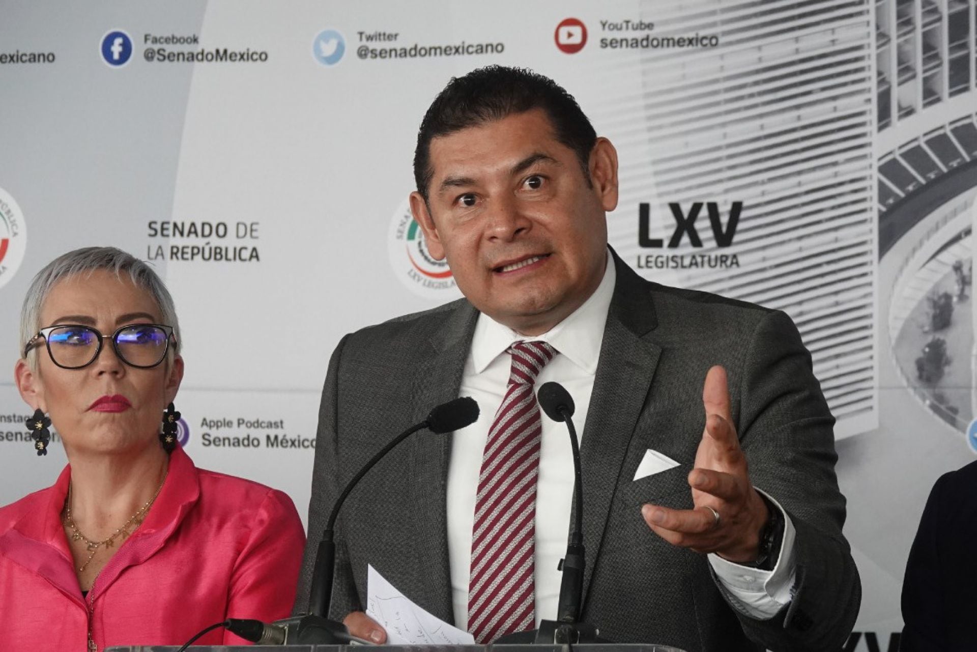 Alejandro Armenta pide que jueces sean elegidos por voto directo