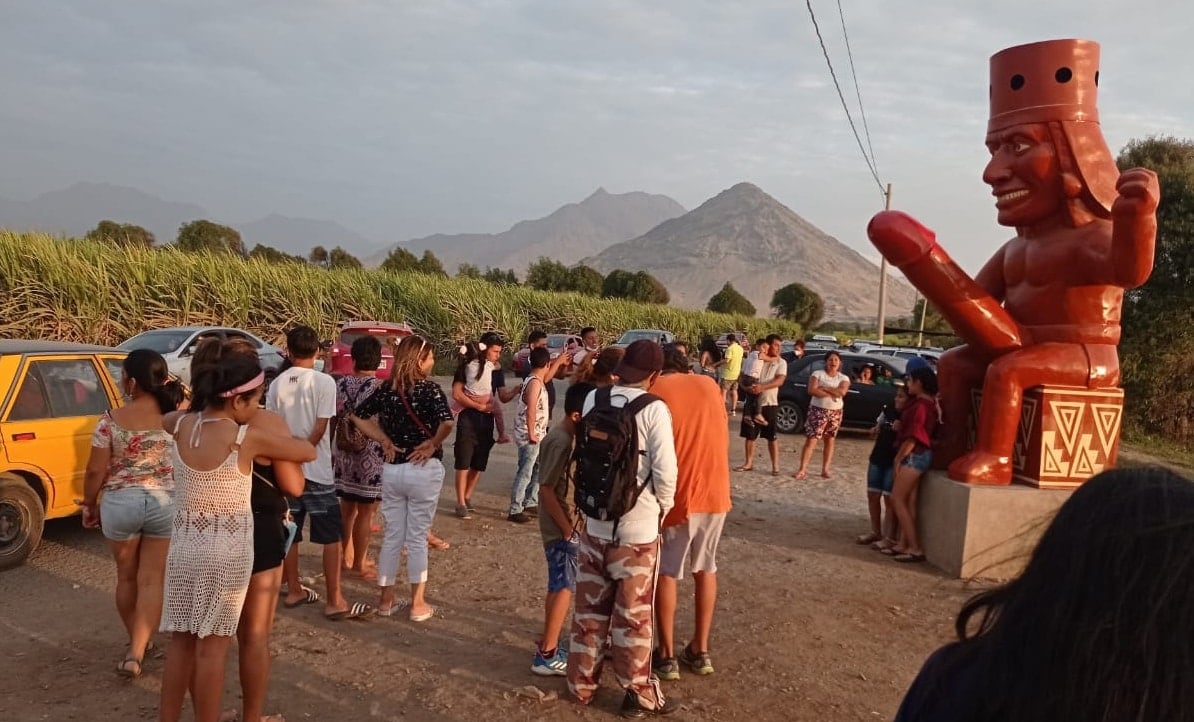 Escultura con pene enorme es destrozada en Perú, era un "huaco de la fertilidad"