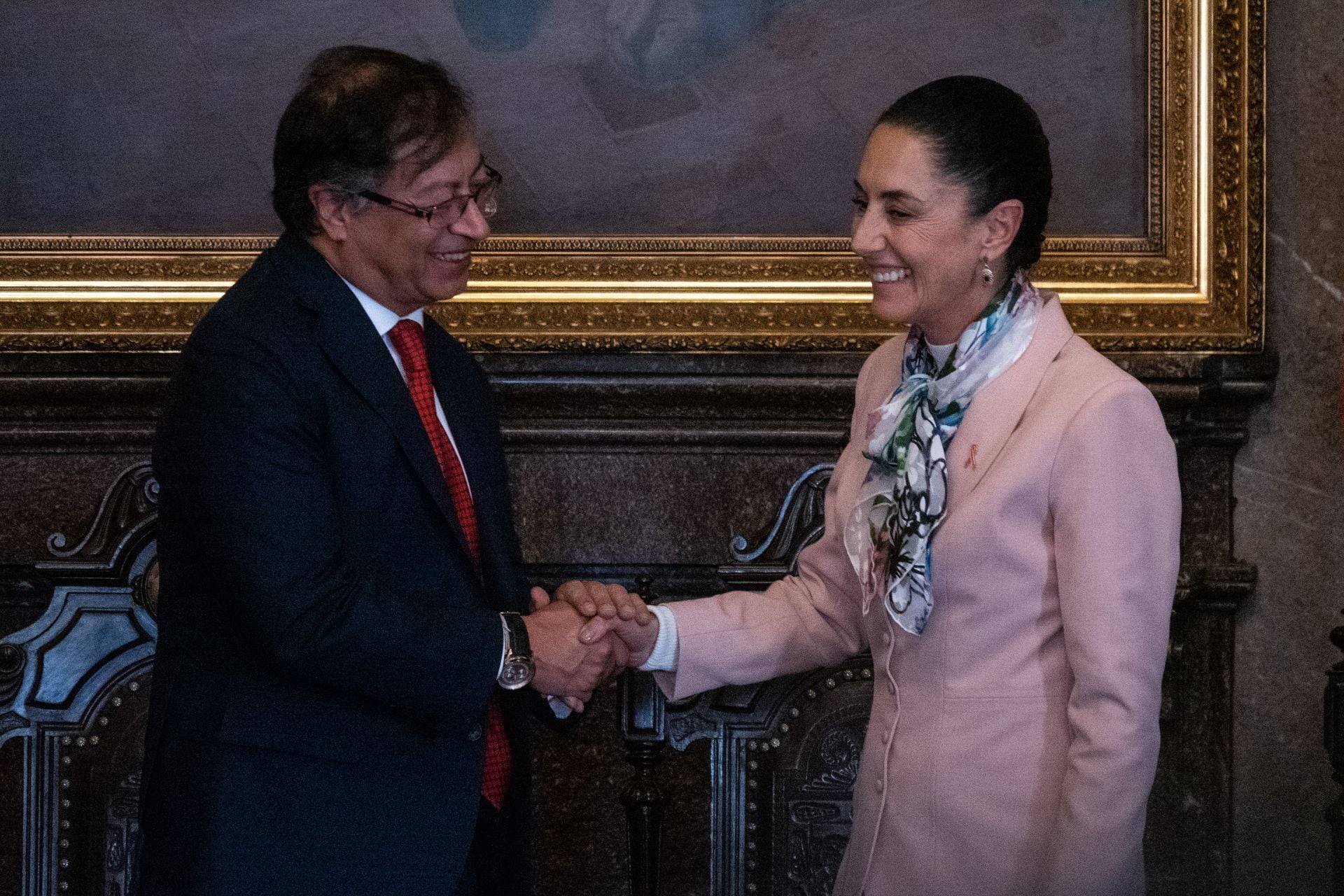 Gustavo Petro pide a Claudia Sheinbaum la búsqueda inmediata de B-King y Regio Clown