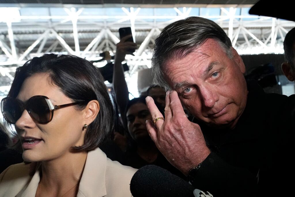Jair Bolsonaro llora porque no va a poder asistir a toma de posesión de Donald Trump
