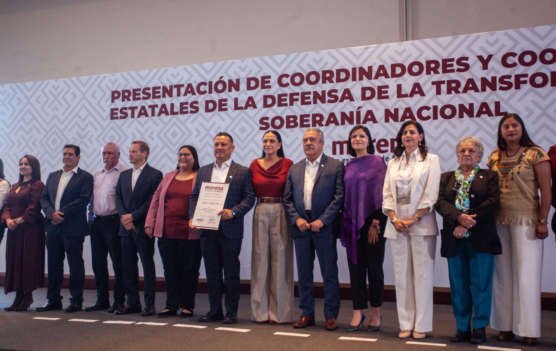 Ariadna Montiel y Citlali Hernandez en la presentación de Carlos Torres Piña como