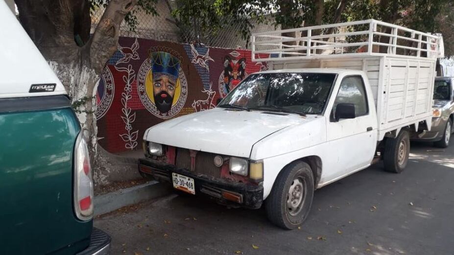Hallan camioneta con 8 cadáveres en Guerrero