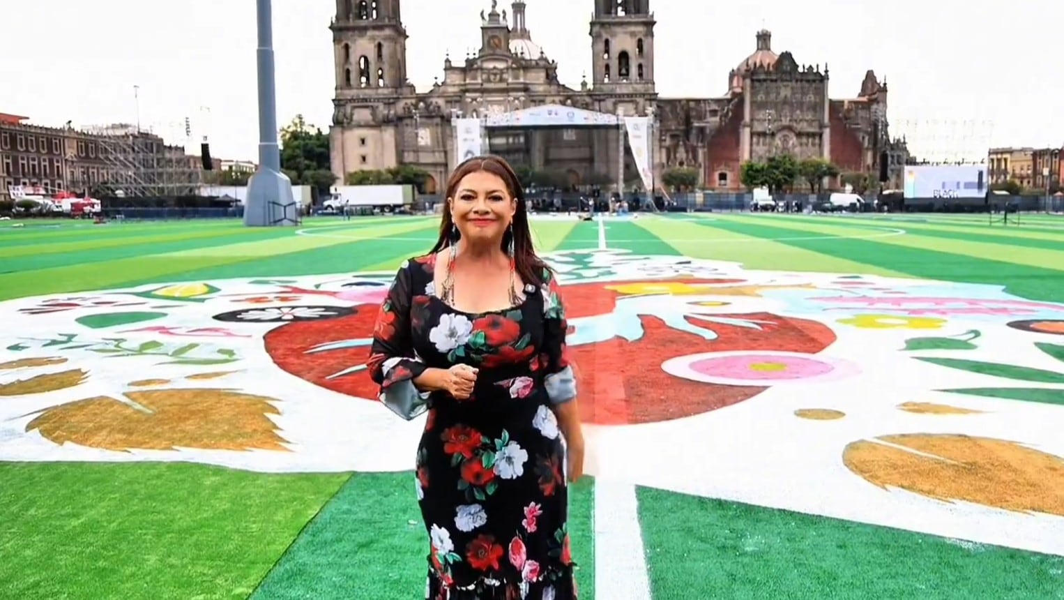 Clara Brugada alista la clase de futbol más grande del mundo
