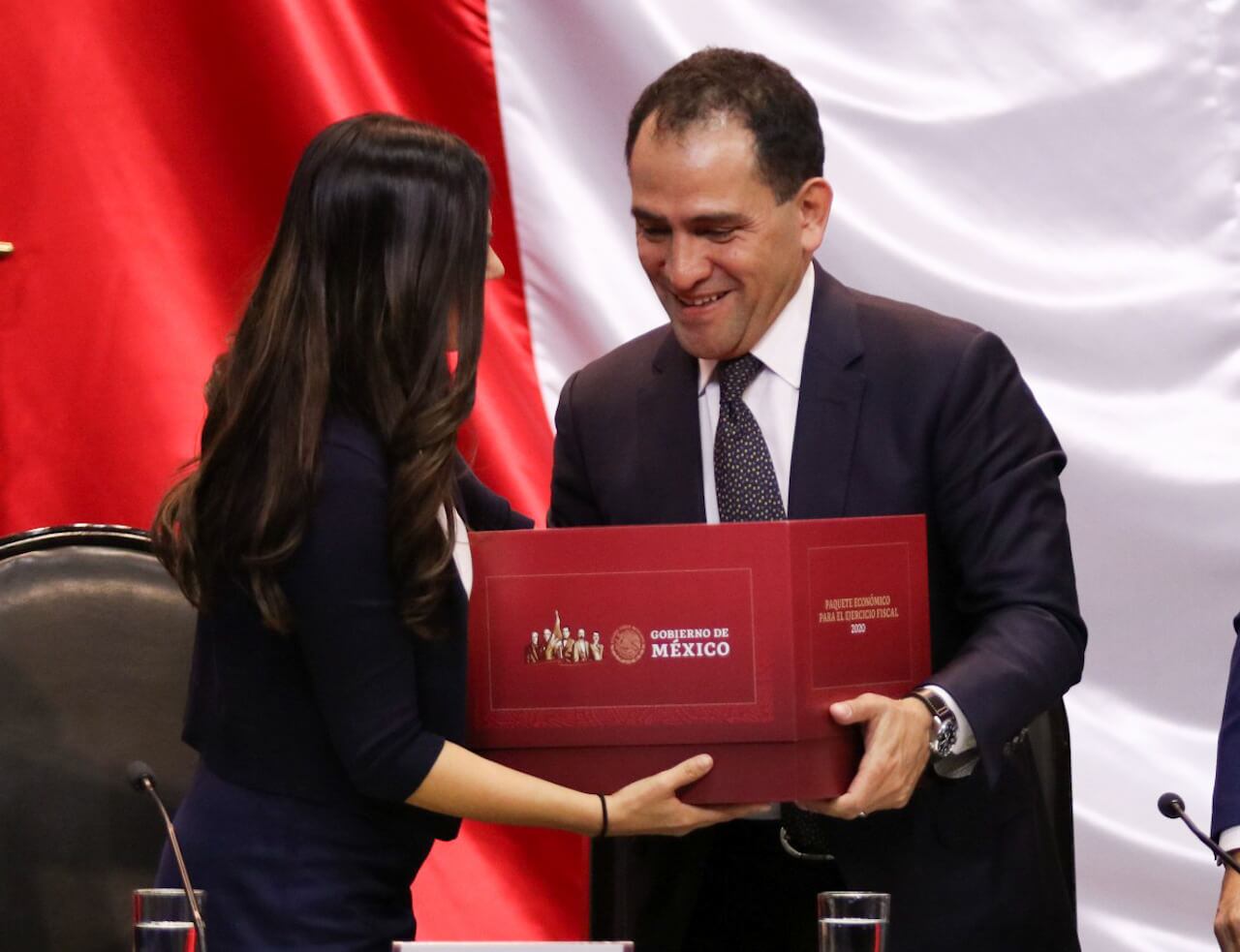 Arturo Herrera y Laura Rojas.