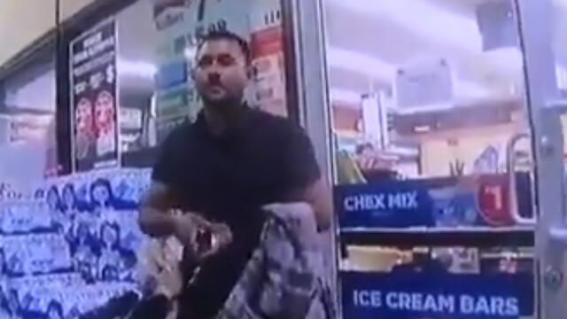 Policías asesinan a migrante mexicano en San Diego.