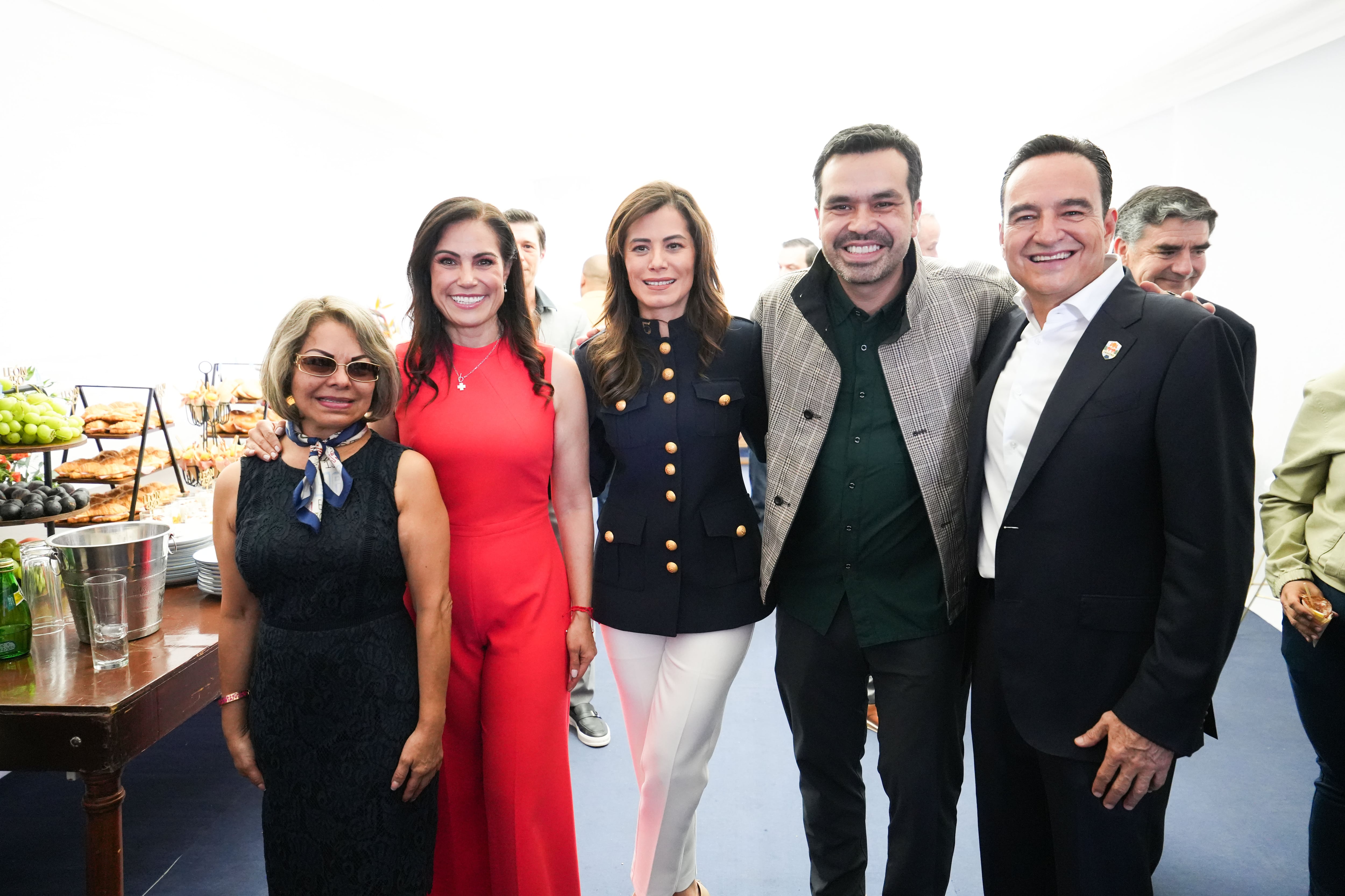 Ale Gutiérrez realiza Segundo Informe de Gobierno.
