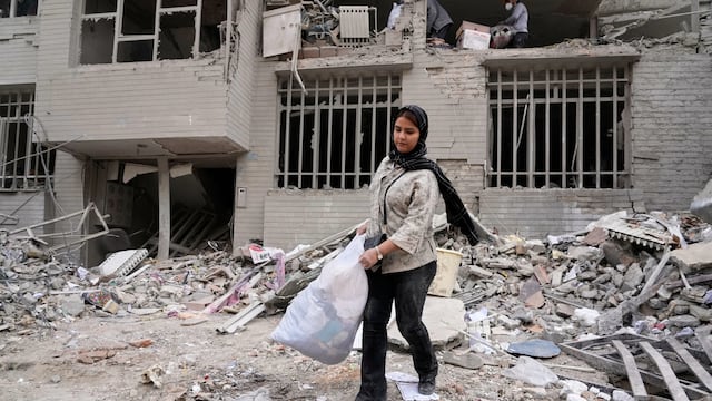 Guerra en Irán deja 3.2 millones de desplazados, según la ACNUR