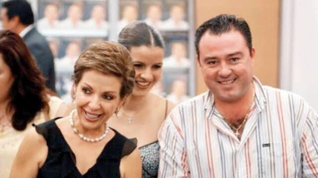 Marta Sahagún y su hijo. Élite mexicana